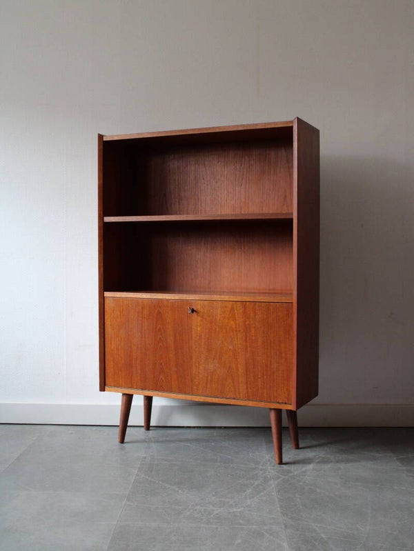 Vintage Deense boekenkast met klep