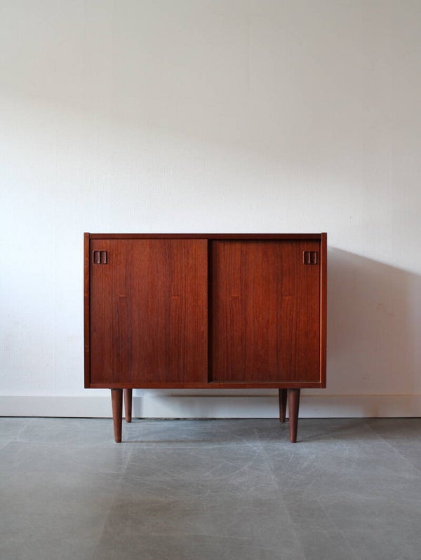 Vintage dressoir door N.P. Nielsen met 3 lades