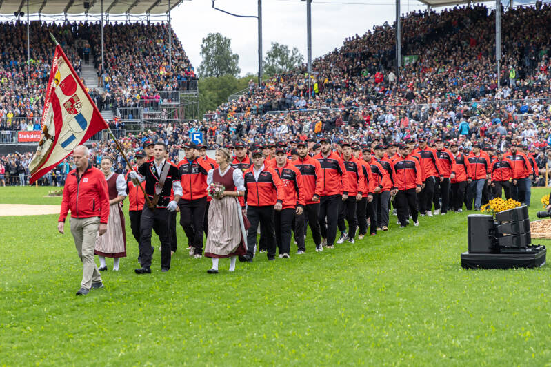 esaf_2025_einmarsch_in_arena_by_fritz_leuzinger_250830_img_8270-standard.jpg