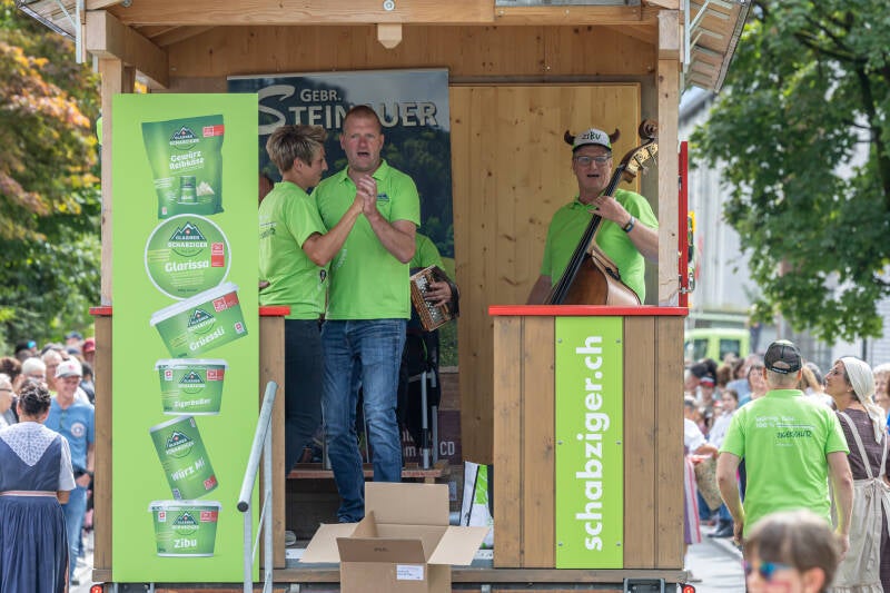 esaf_2025_festumzug_by_fritz_leuzinger_250829_067a1841-standard-hgtgxj.jpg