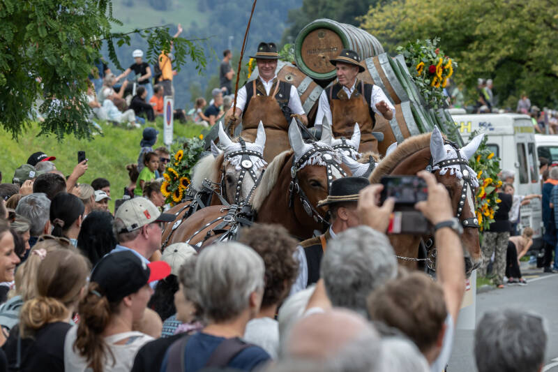 esaf_2025_festumzug_by_fritz_leuzinger_250829_067a1970-standard-vmd6cp.jpg