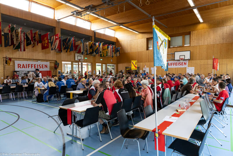 k_d_1_011_schlussabsenden-mit-unterhaltung-standard.jpg