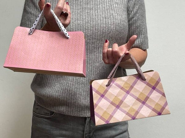Papieren cadeau tasjes