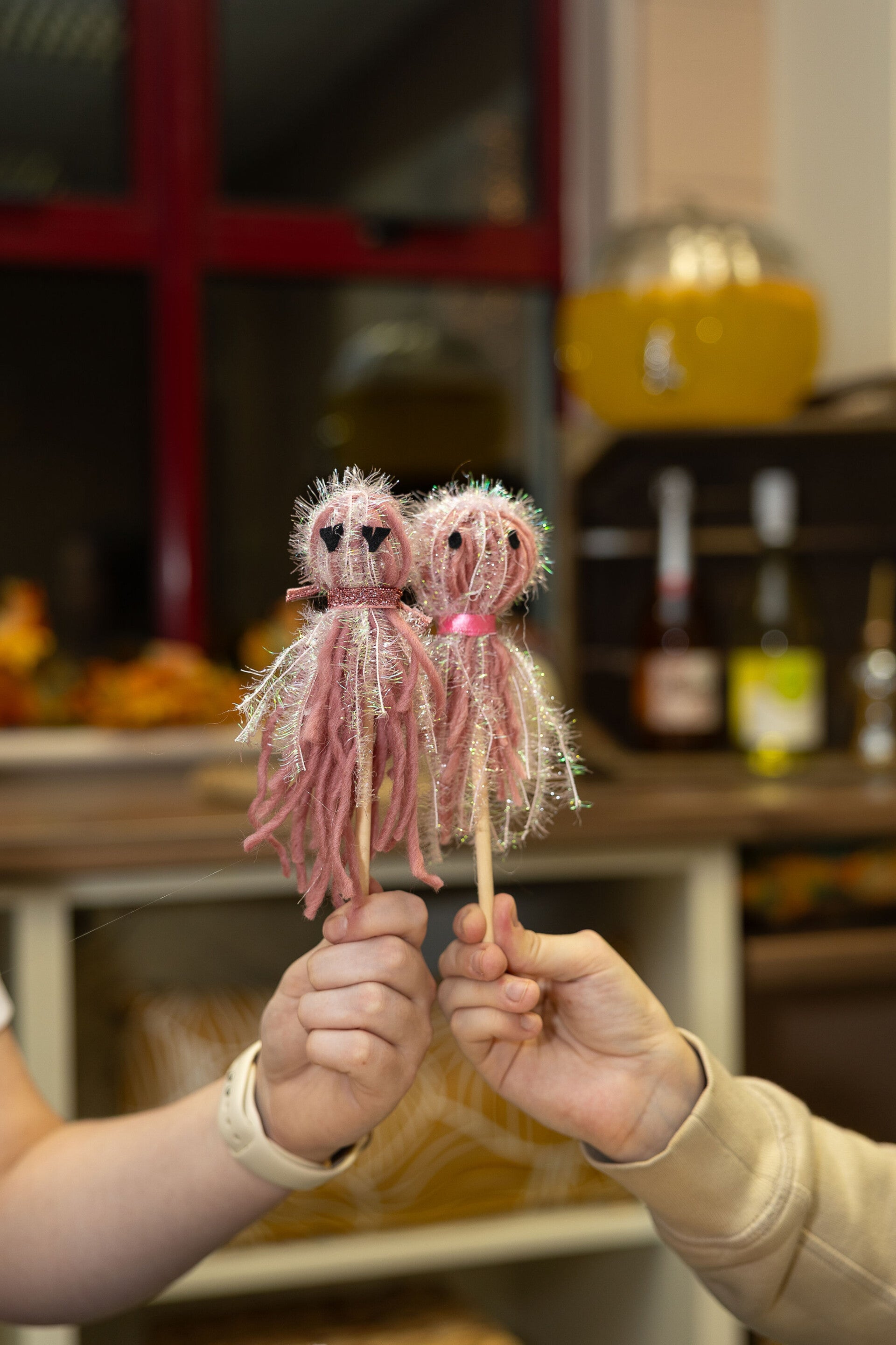 Monday October 20th - Mini & Me - Woolly Ghost Craft Night 🎨