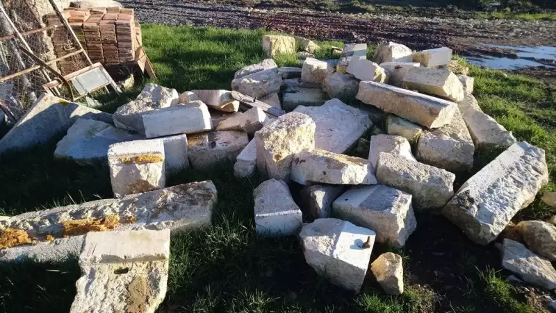 LES SCULPTEURS, LES OEUVRES