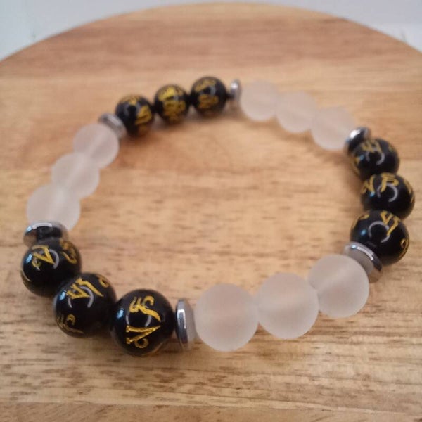 Bracelet Obsidienne noire - gravé mantra Om / Cristal de roche mat & Hématite 10 mm