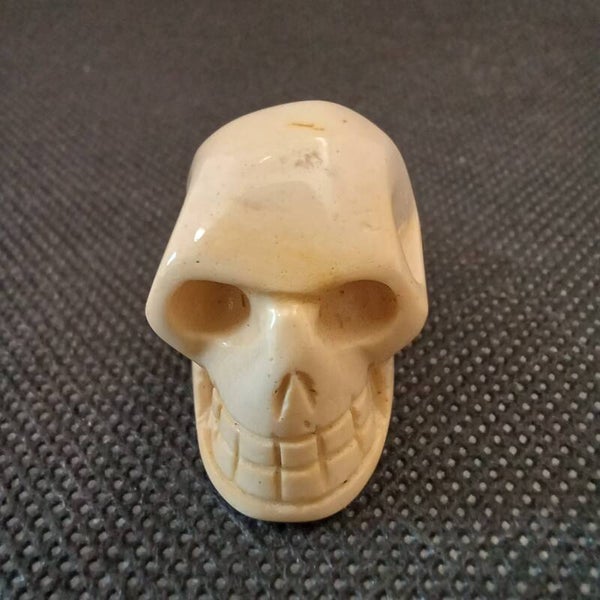 Crâne en Jaspe Crème