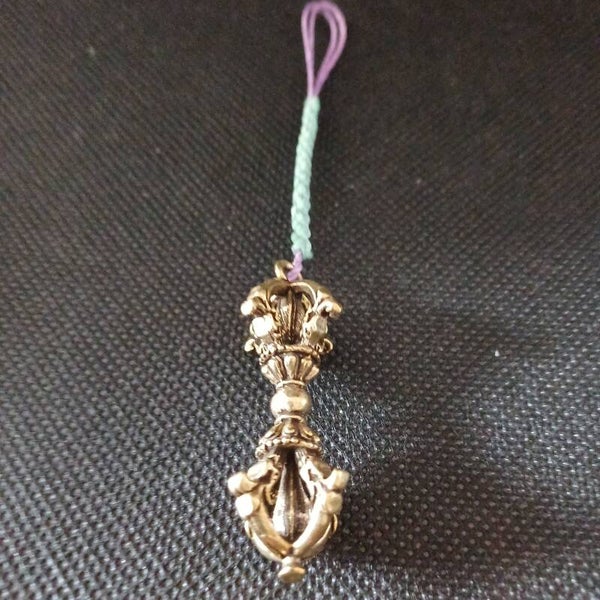 Pendentif Vajra (Dorje) en laiton