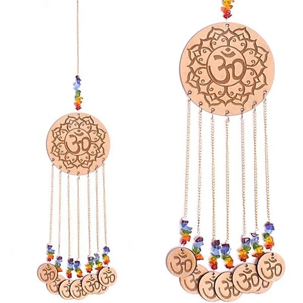 Décoration Feng Shui Om avec 7 couleurs des chakras
