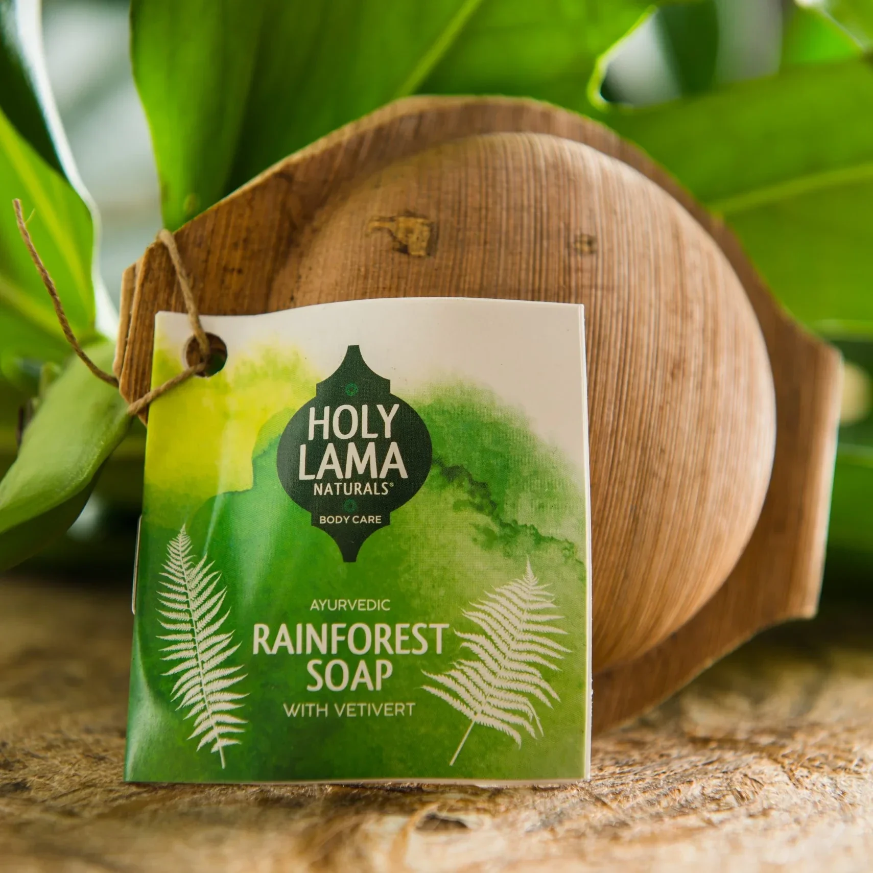 Savon Vetiver Rainforest en feuille de palmier 100 gr
