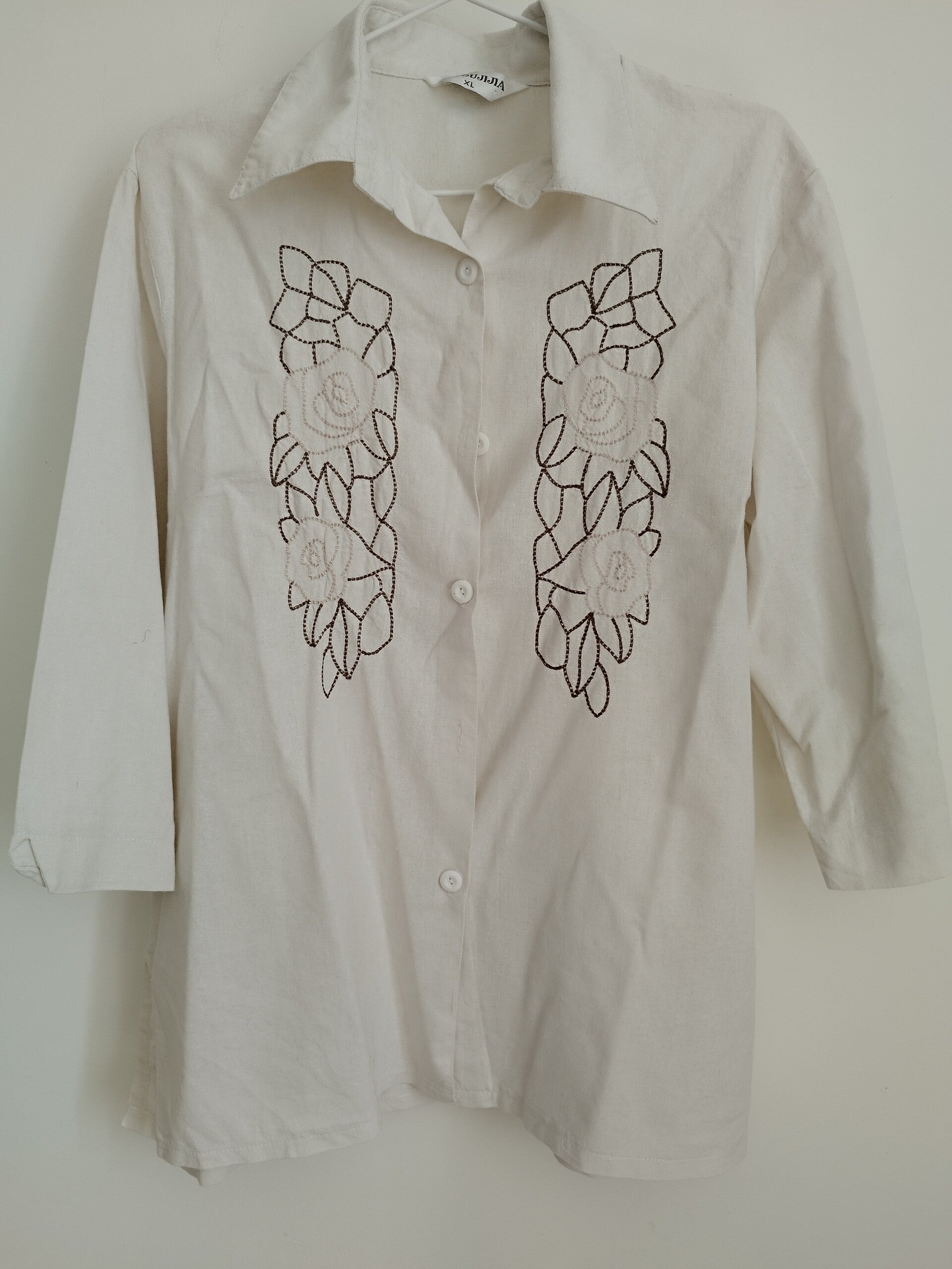 Grande chemise blanche fleuri