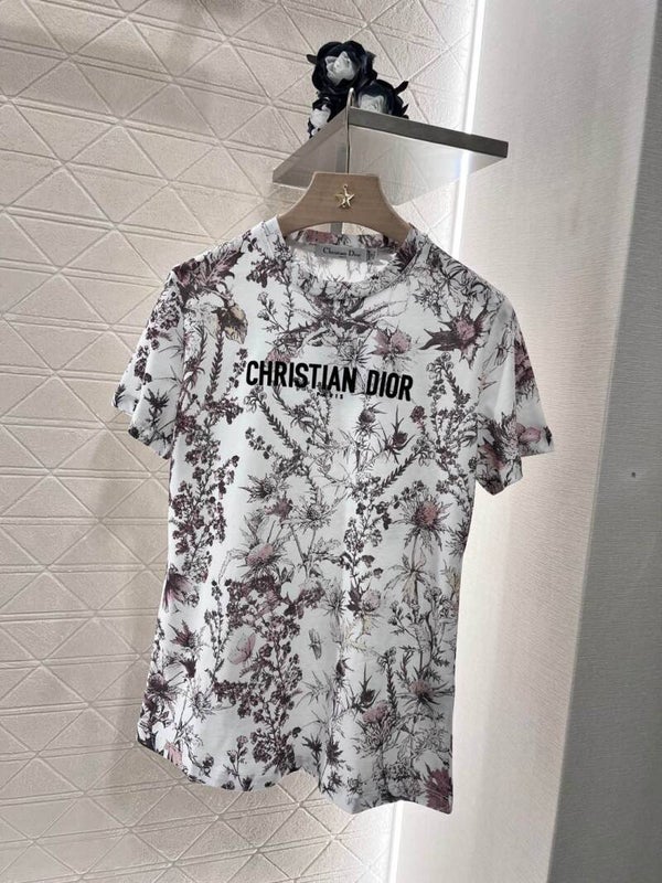 CHRISTIAN DIOR