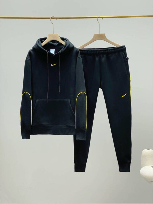 NIKE AIR