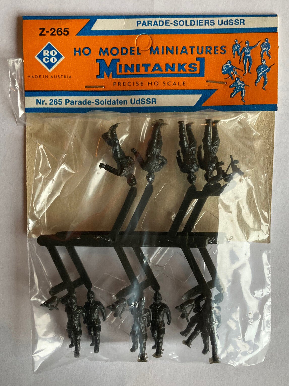ROCO 265  Parade soldaten USSR