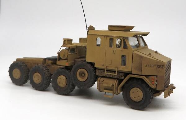 TRIDENT 81001 M1070 HET 1:87