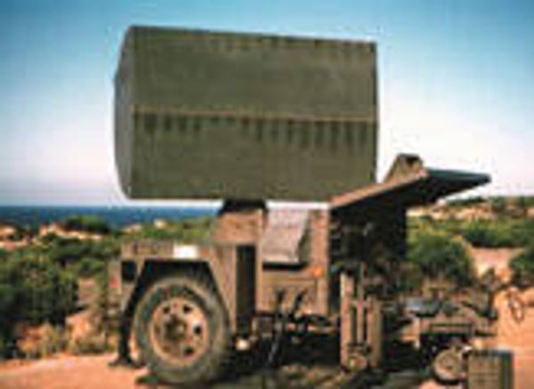 TRIDENT 87077  AN/MPQ-55 Hawk  1:87