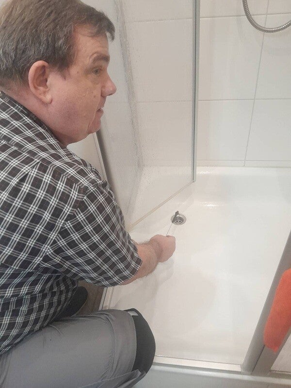 verstopfte Dusche in Aurich
