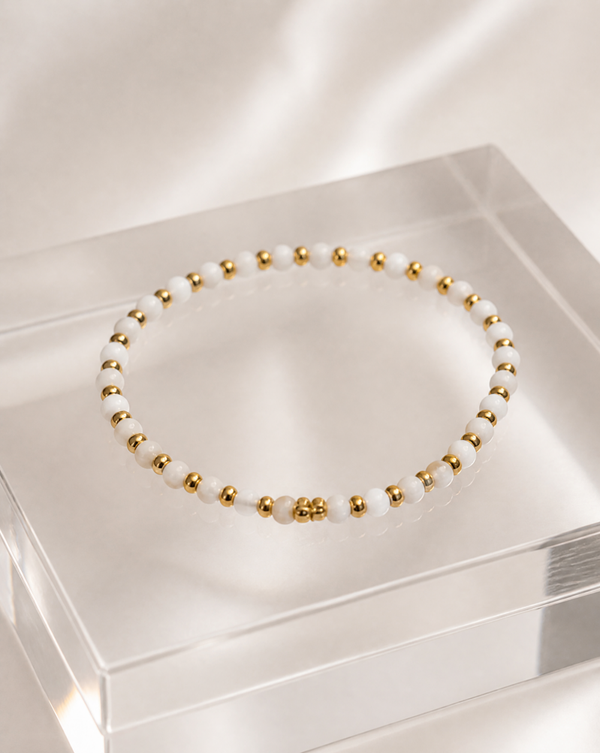 Mother of pearls with gold accents bracelet