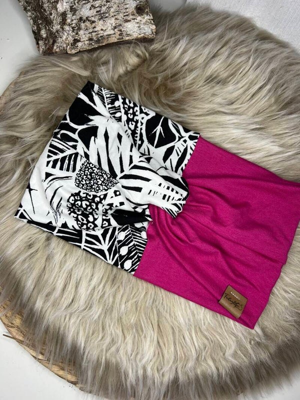 Harlekin Pink and black