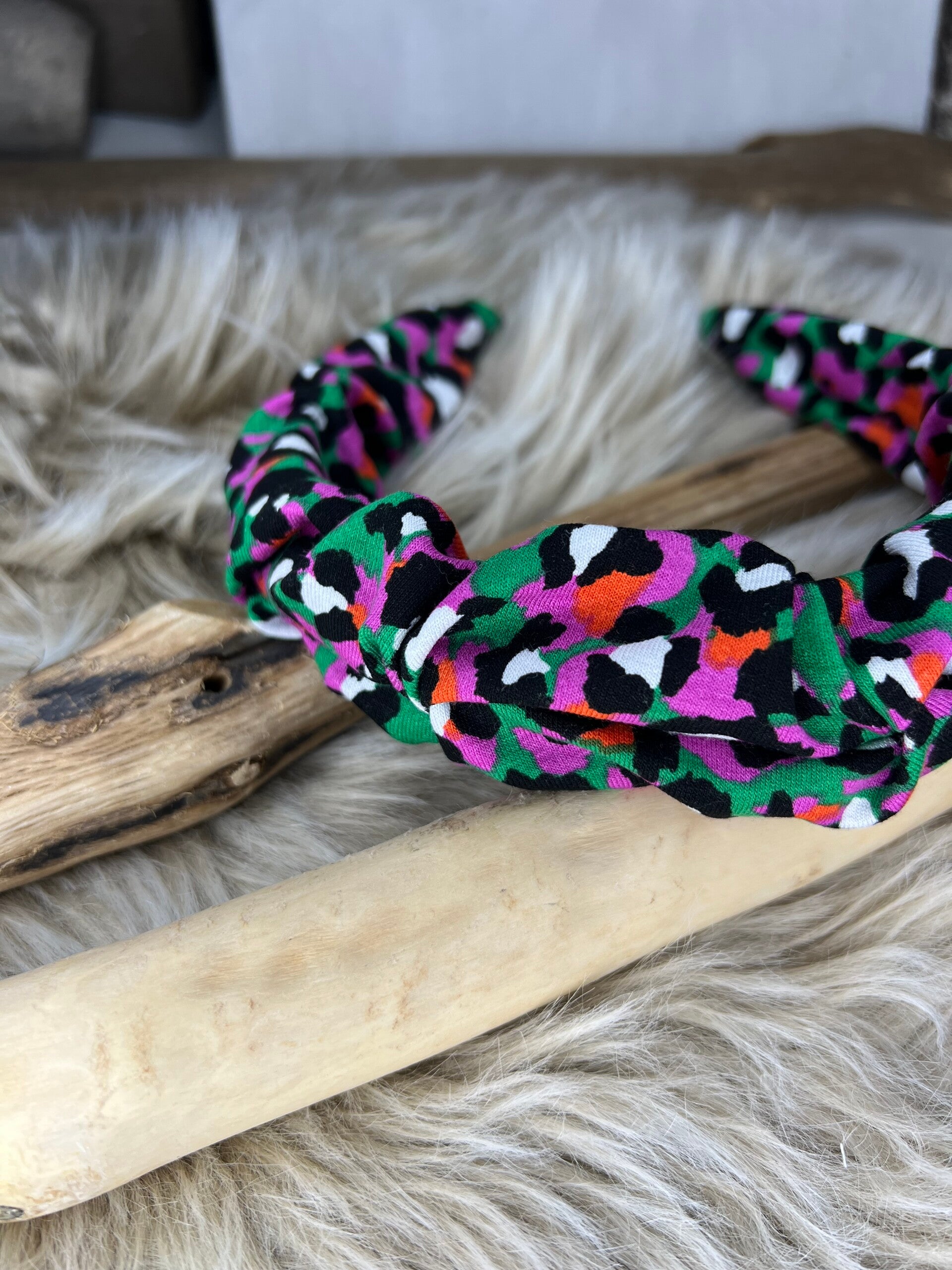 Haareifen Leoliebe neon