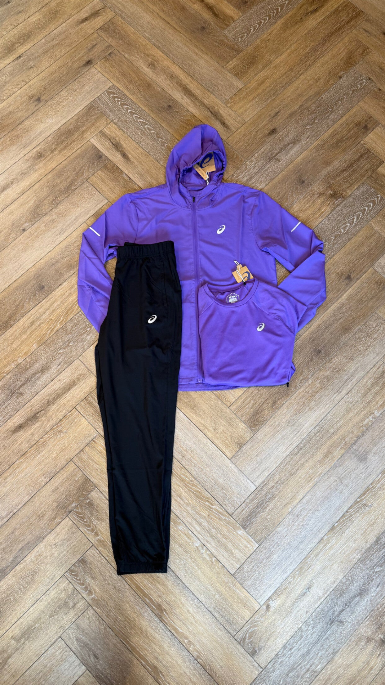 Asics Accelerate Tracksuit Edo Purple Black + T Shirt