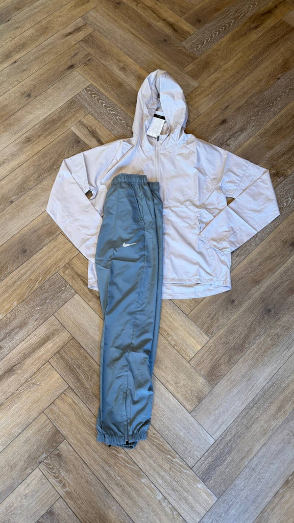 Nike Tracksuit Beige Grey