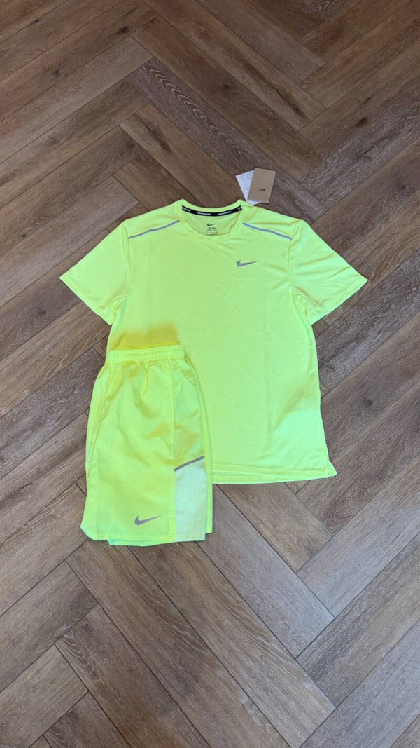 Nike Short Set Yellow