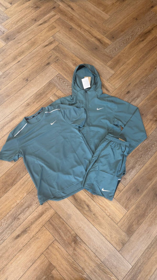 Nike Trio set Mineral State