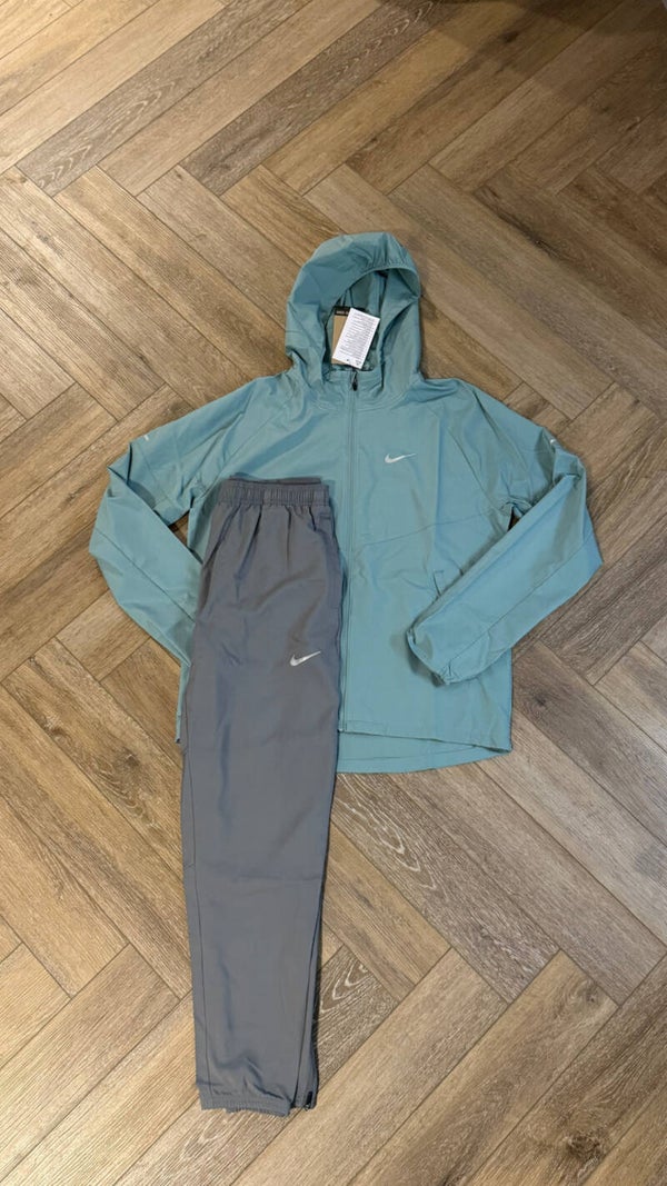 Nike Tracksuit Cannon Grey