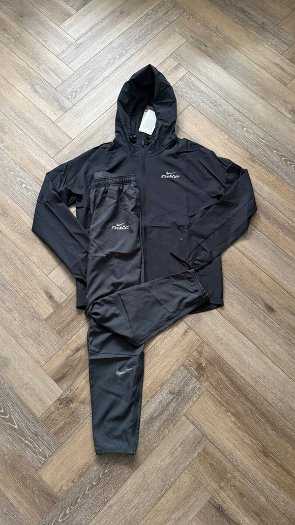 Nike Tracksuit Black