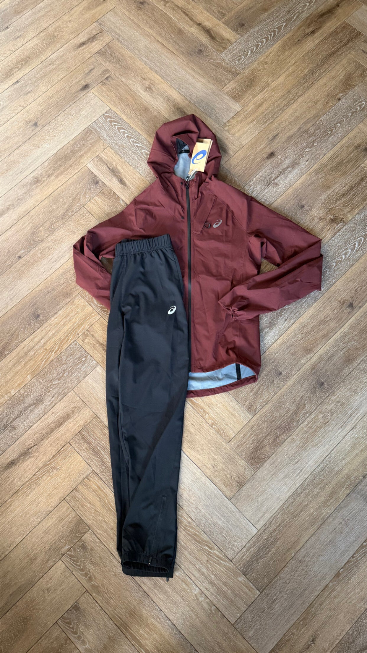 Asics Waterproof Tracksuit Bordeaux Black