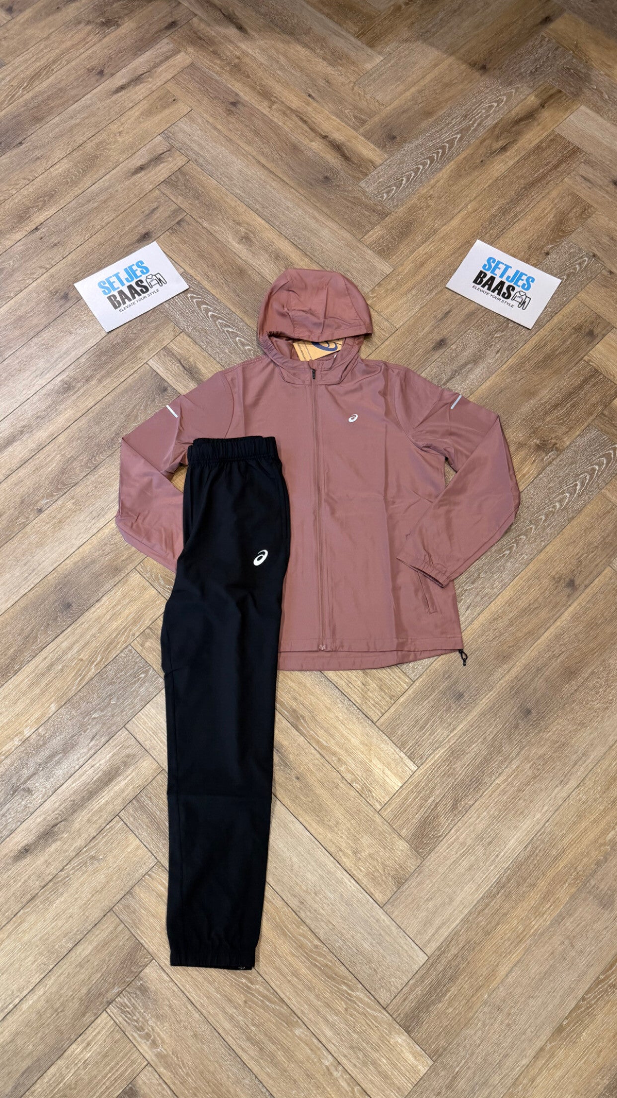 Asics Accelerate Tracksuit Rubble Red Black