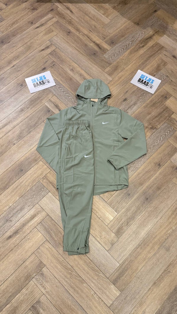 Nike Tracksuit Light Army