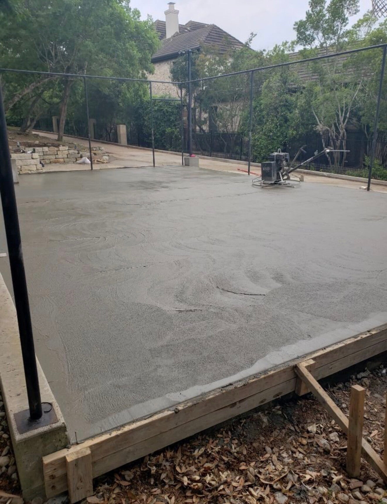 Sidewalk, driveways, patios, banquetas etc.