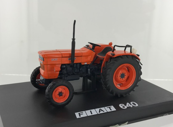 Fiat 640 2wd Nieuwe spatborden - 1:32