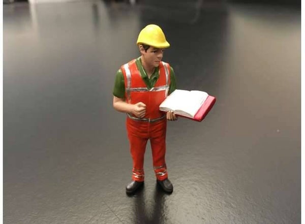 Gerard inspecting work - 1:32