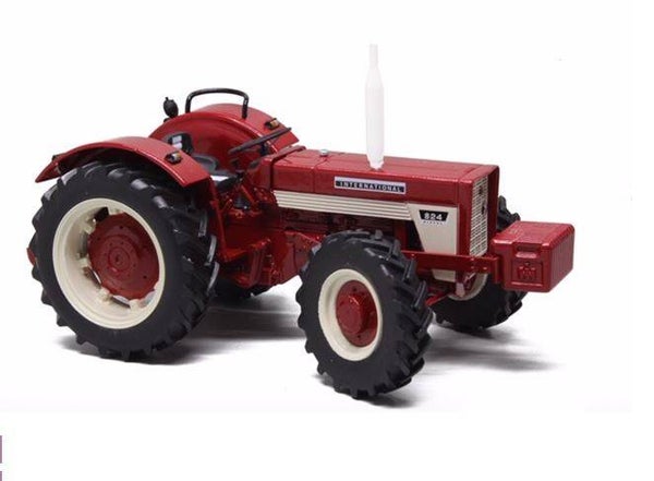 International 824 4wd - 1:32