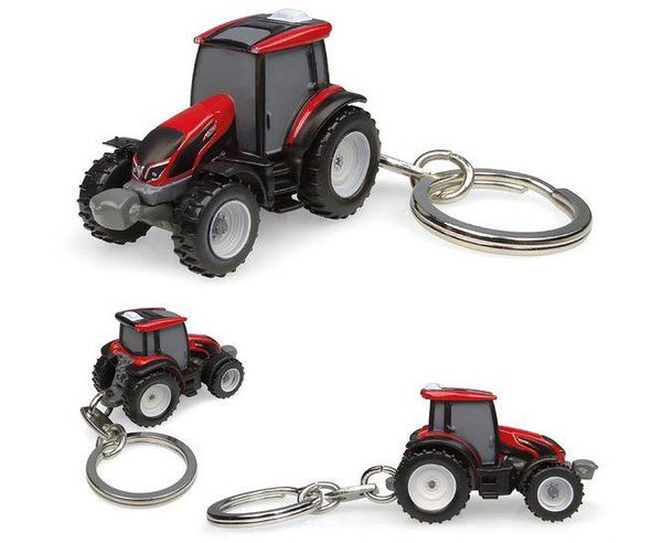 Valtra G135 Red - Keyring
