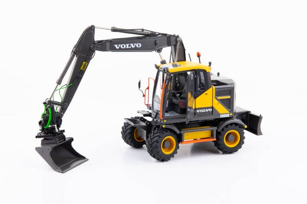 Volvo EWR150E Excavator Nokian Version - 1:32