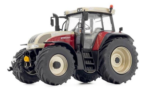 Steyr CVT6195 Golden Jubilee Edition ! Limited Edition ! - 1:32