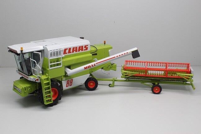 Claas Dominator 88 Maxi - 1:32