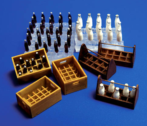 Milk Bottles and crates - 1:35