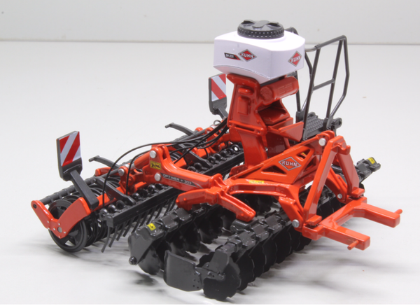 Kuhn Optimer 303 - 1:32
