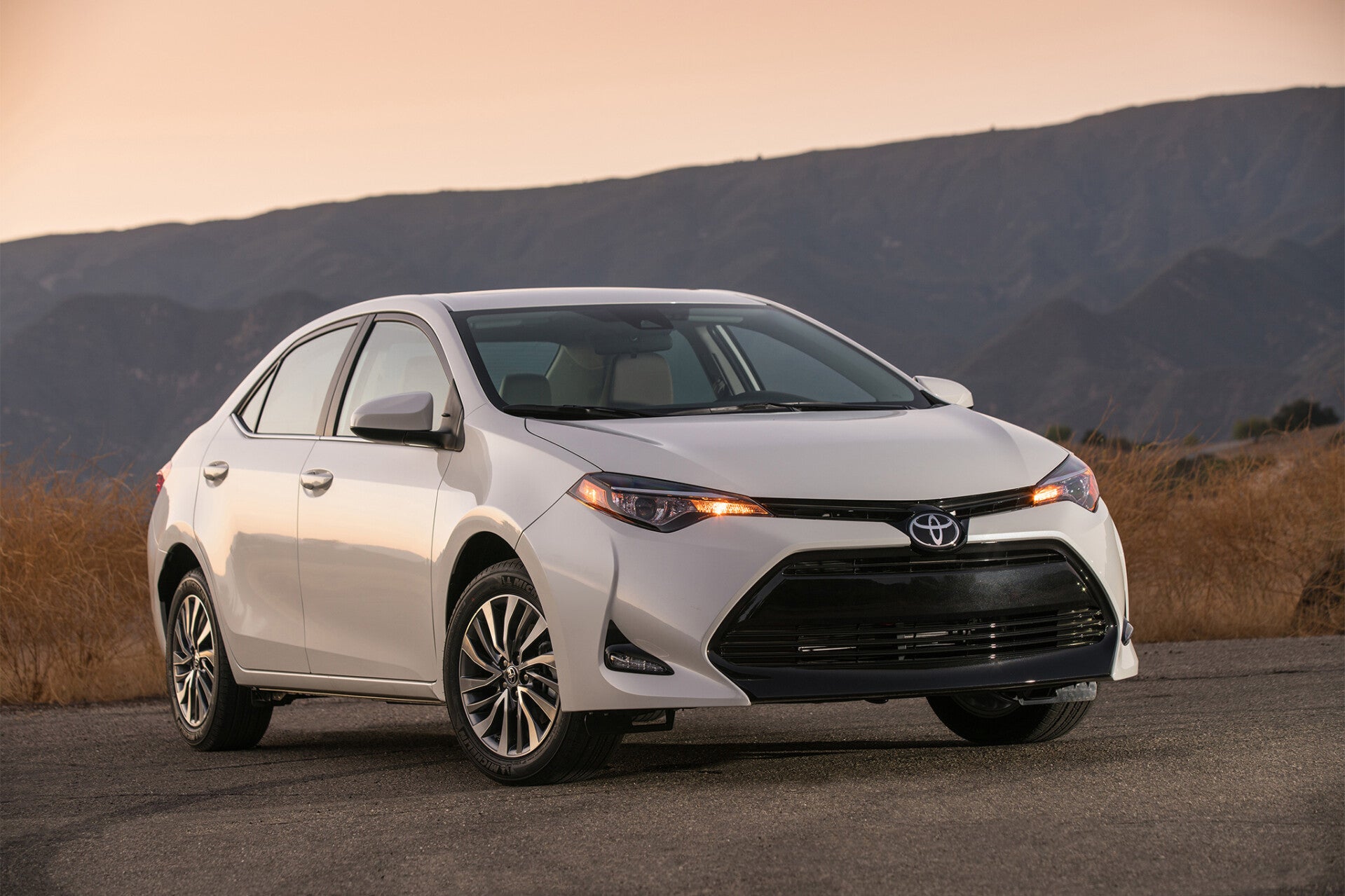 TOYOTA COROLLA 2017,