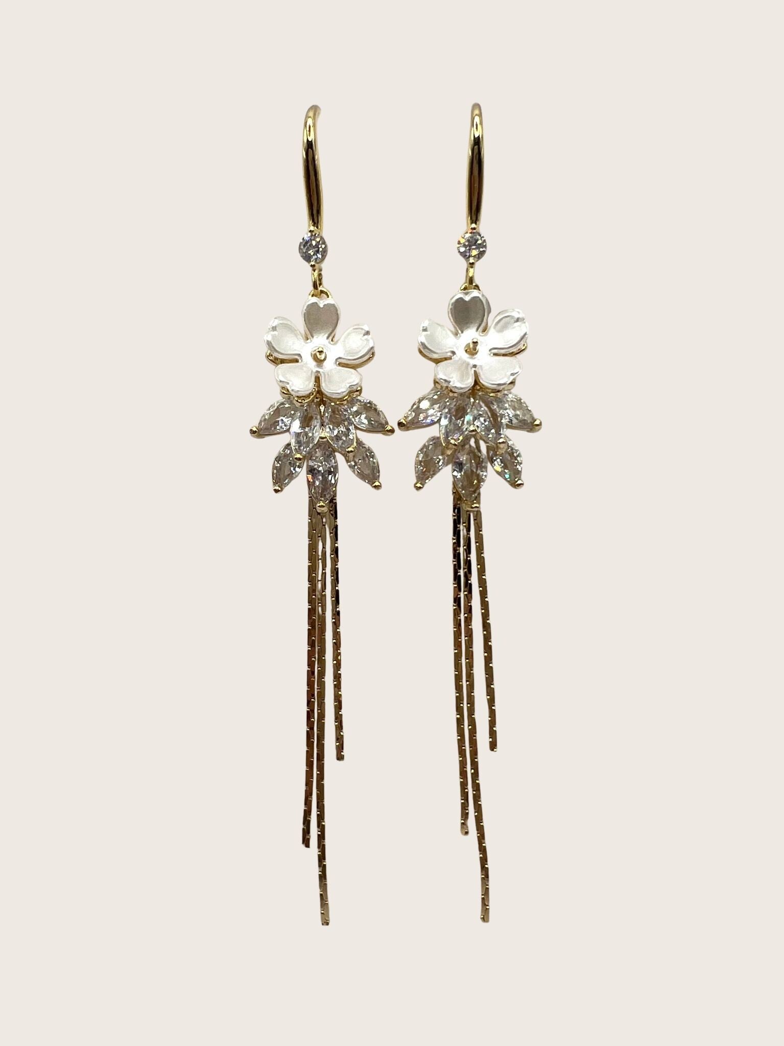 Oorhanger bloem met kristal  - 2025097