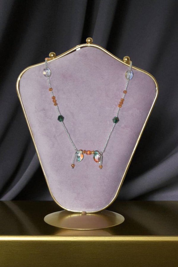 Collier 44 cm + extension composé de perles de rocaille et cristal. Acier inoxydable