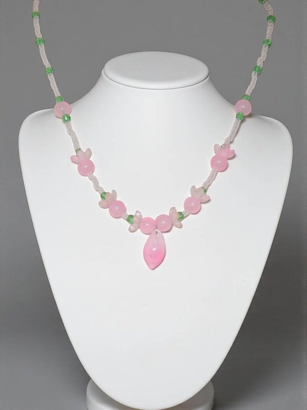 Collier 45 cm + extension “Pétales de fleurs” – perles cristal, verre et rocaille, acier inoxydable