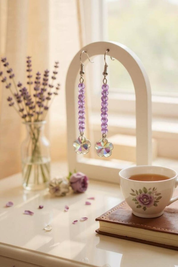 Boucles d'oreilles pendantes "Fleurs", composées de perles en cristal. Acier inoxydable