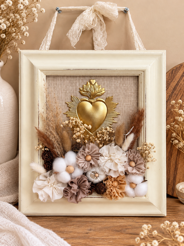 🤍 Cadre décoratif – Cœur doré