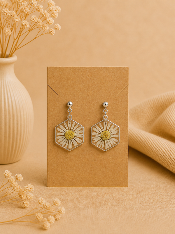 Boucles d’oreilles hexagonales – Fleurs naturelles séchées